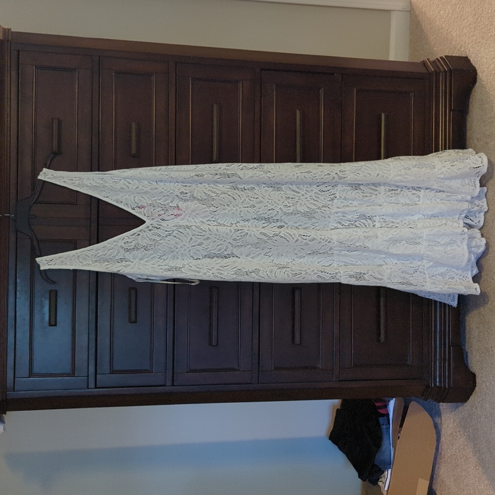 Lily Pulitzer white lace swim cover up size large